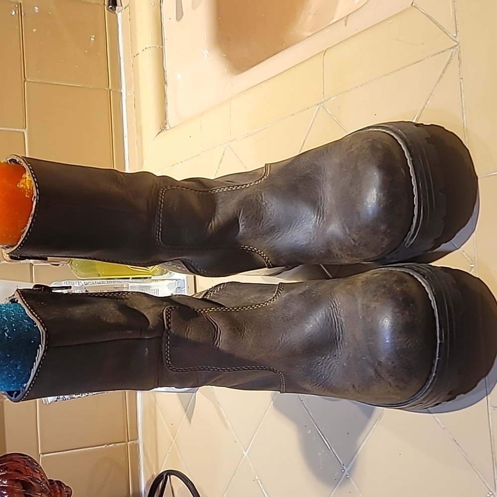 Mid calf brown leather boots